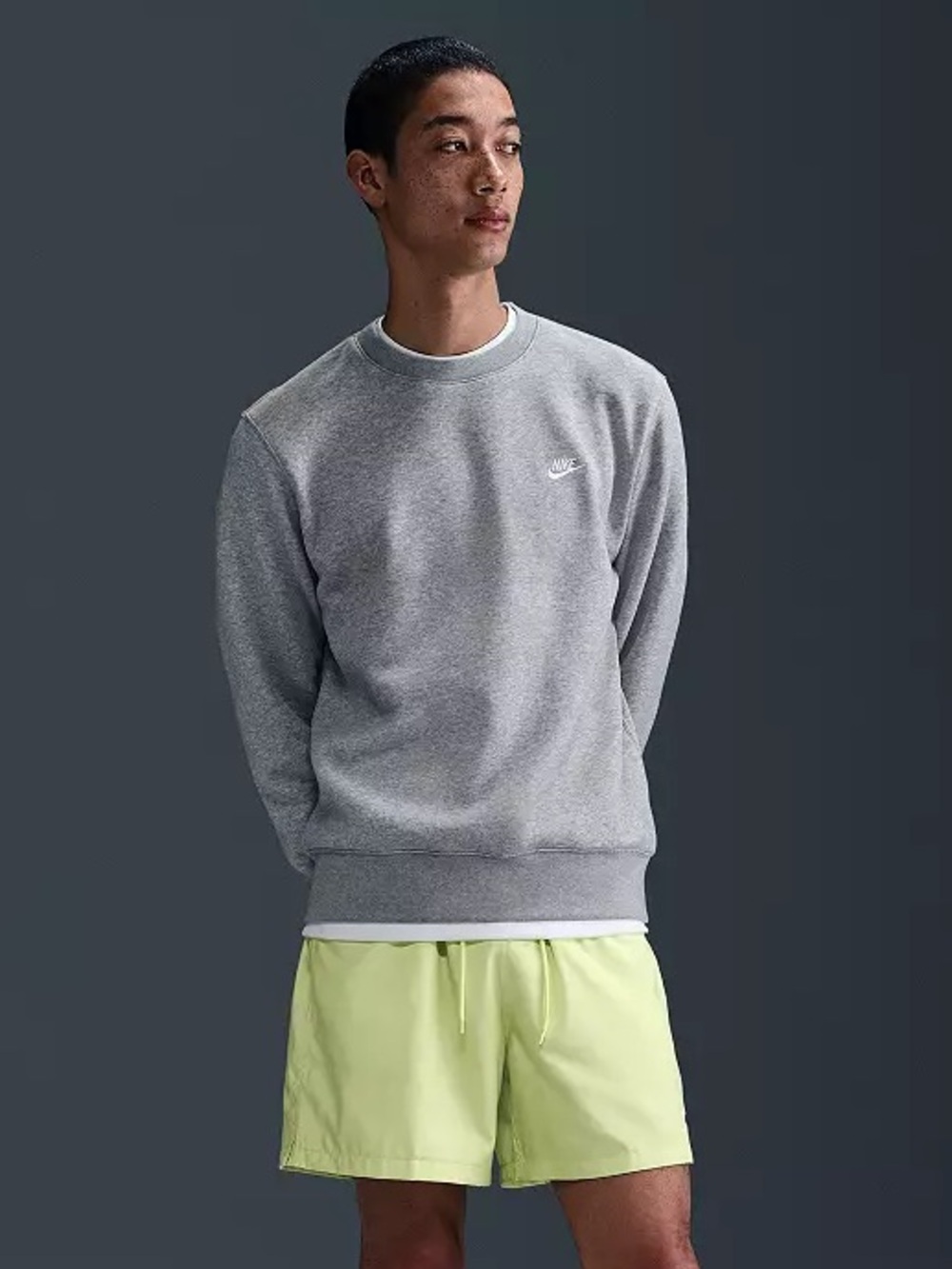 NIKE CLUB FLEECE CREWNECK SWEATSHIRT IN HEATHER GRAY ✨